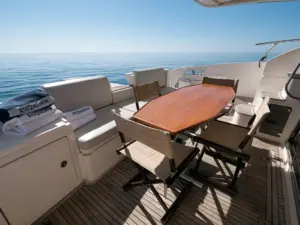 Estadia 24h a Bordo: Luxo e Pernoita no Mar